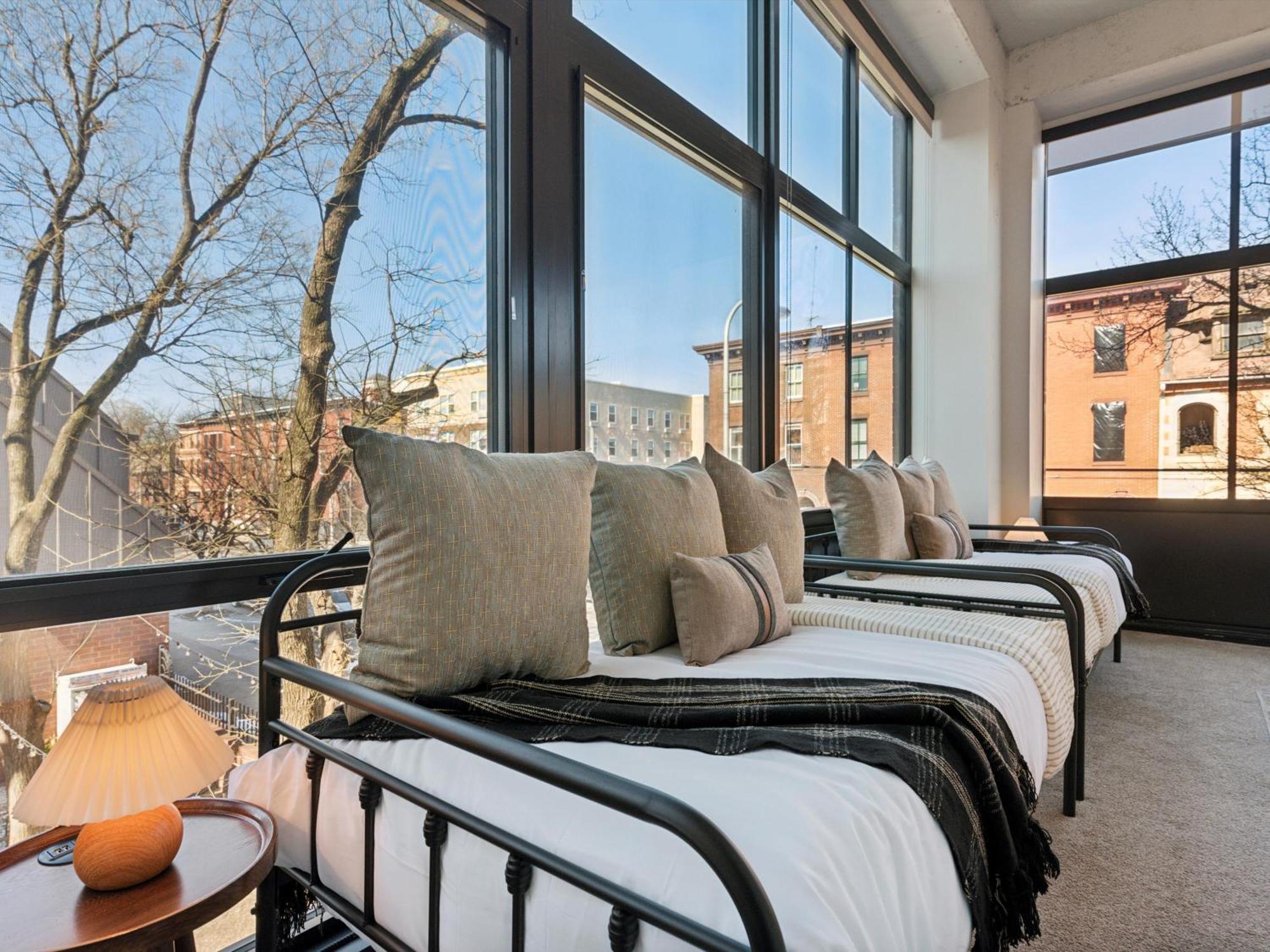 Large 3Br Apts & Studios, Free Parking, Gym, Game Room Philadelphia Luaran gambar