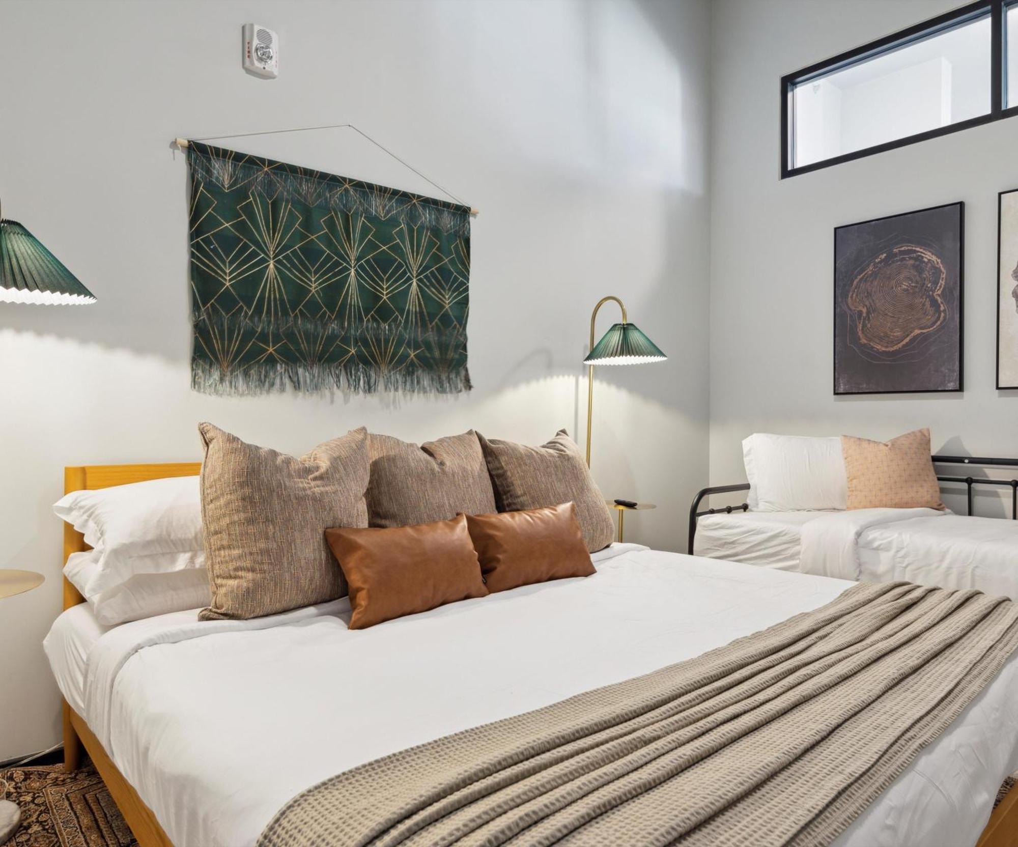 Large 3Br Apts & Studios, Free Parking, Gym, Game Room Philadelphia Bilik gambar